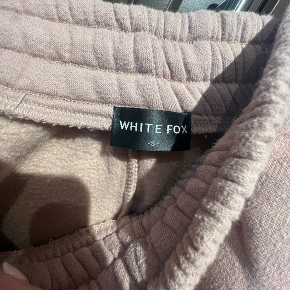 WHITE FOX SELF LOVE CLUB - Picture 5 of 7